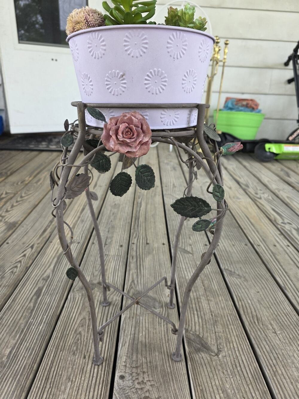 VINTAGE Metal Pink Rose Vines Plant Stand French Victorian Country READ
